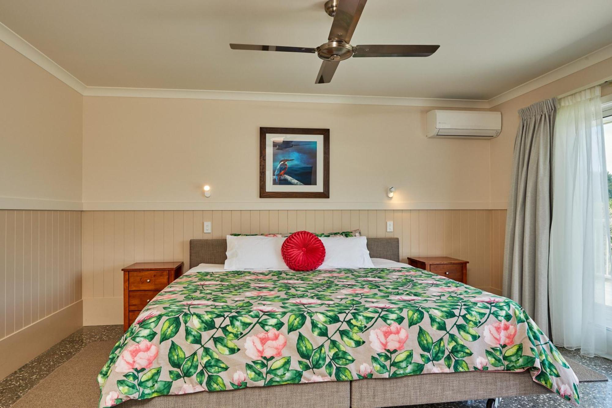 Kakatu Retreat Bed & Breakfast Kaikoura Bilik gambar